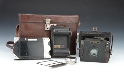 Lot 527 - A Zeiss Ikon Deckrullo Nettel Folding Plate Camera