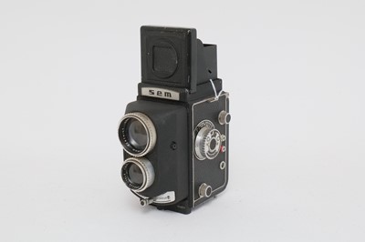 Lot 636 - A SEM Semflex Studio TLR Camera