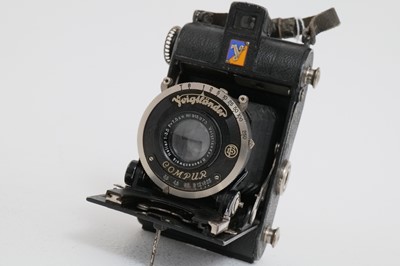 Lot 407 - A Voigtlander Virtus Camera