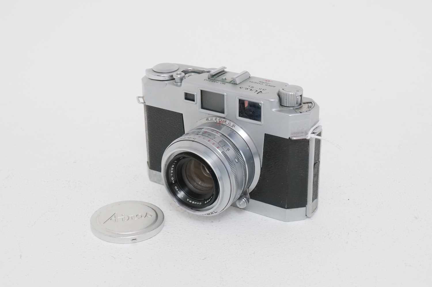 Lot 414 - An Aires 35-IIIL Rangefinder Camera