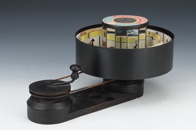 Lot 194 - A 20th Century Praxinoscope