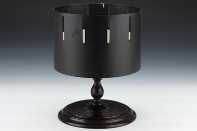 Lot 609 - A Large 20th Century Zoetrope