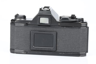 Lot 658 - A Penax MX SLR Camera