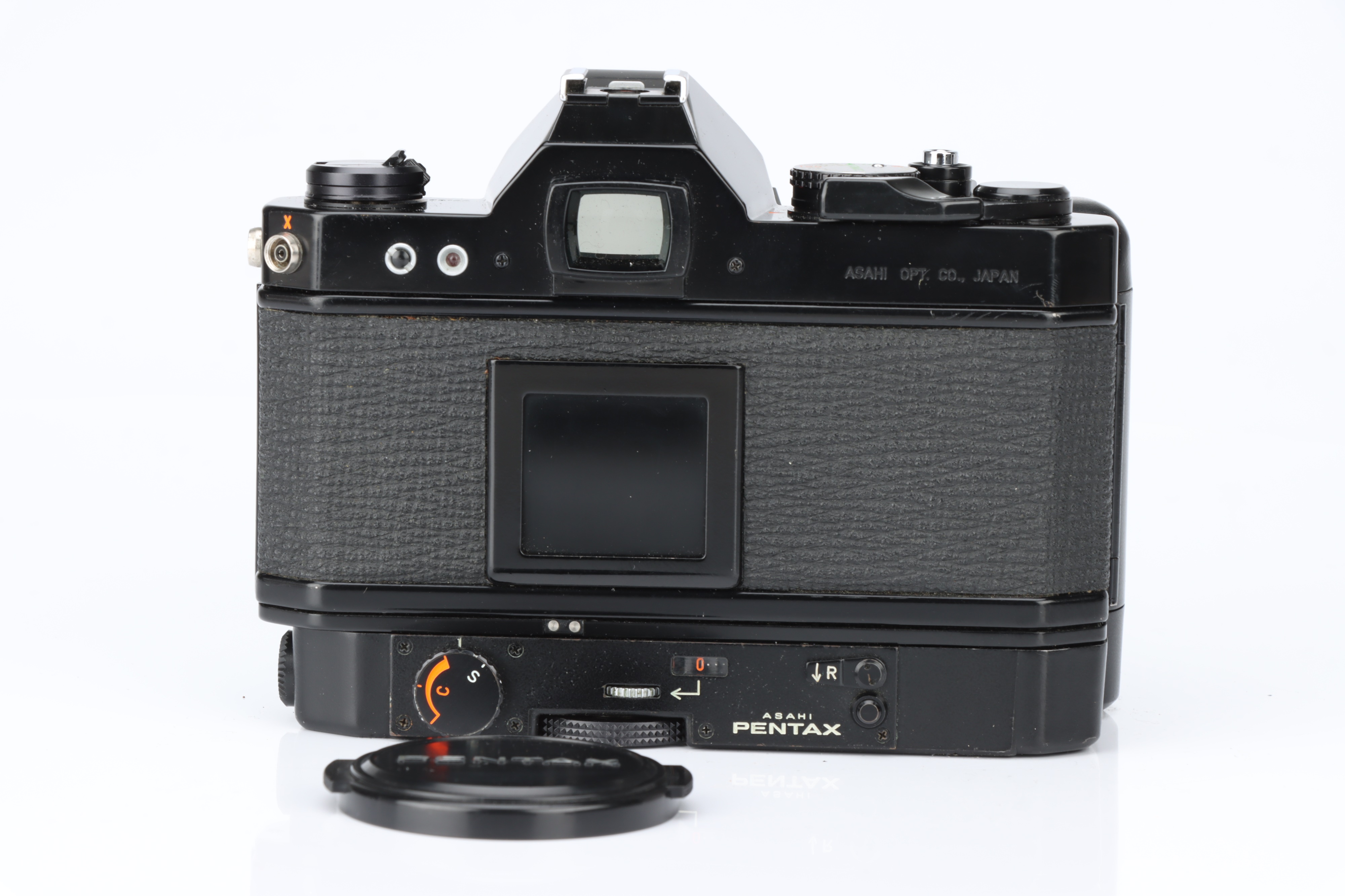 Lot 673 - A Pentax K2 DMD SLR Camera,