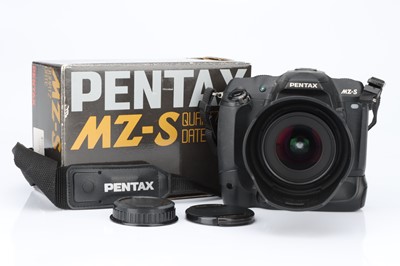 Lot 682 - A Pentax MZ-S Quarts Date SLR Camera