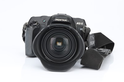 Lot 684 - A Pentax MZ-S Quartz Date SLR Camera