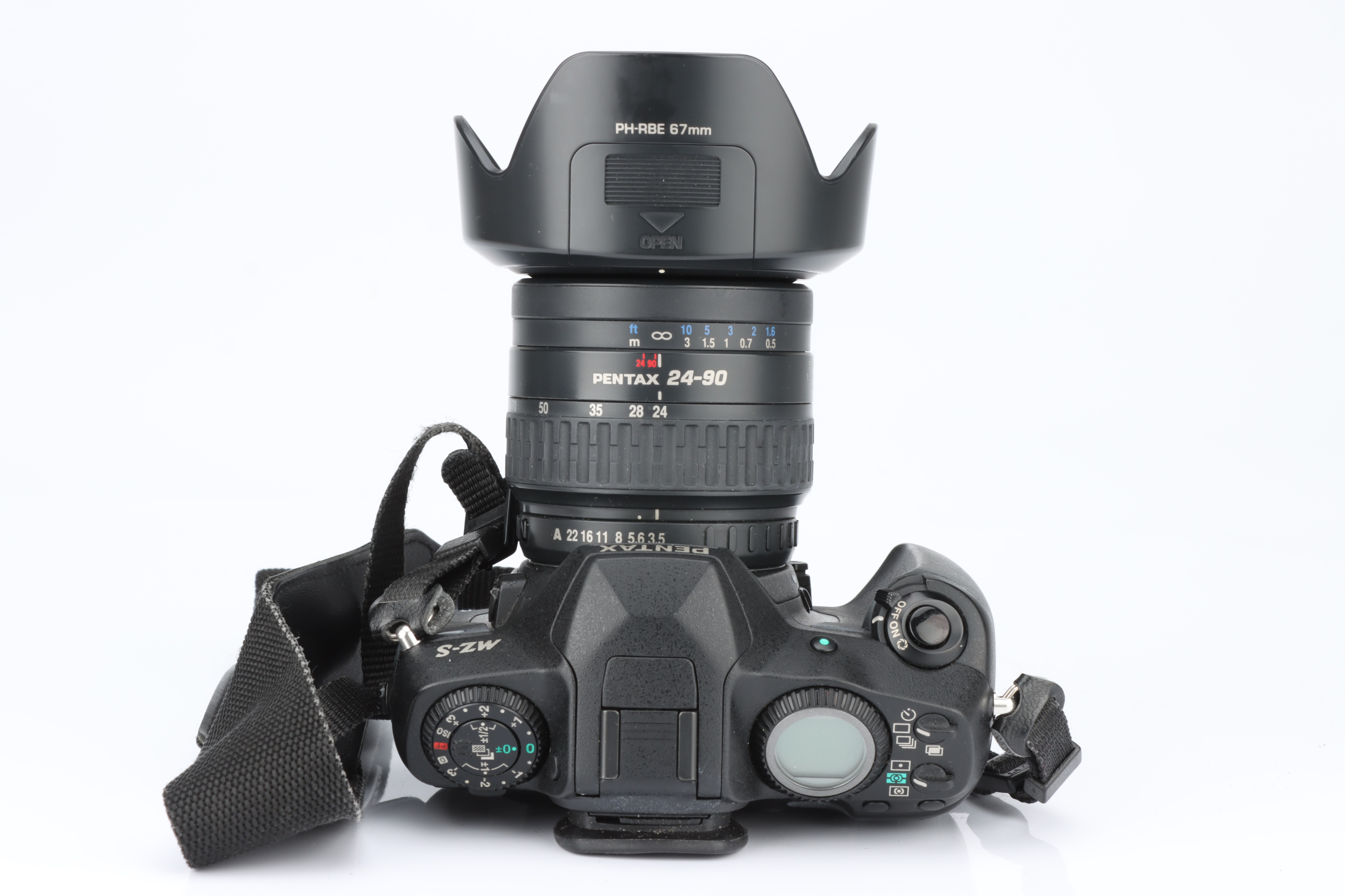 Lot 684 - A Pentax MZ-S Quartz Date SLR Camera,