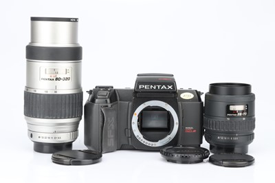 Lot 705 - A Pentax SFXn SLR Camera