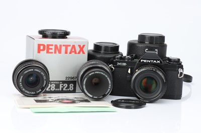 Lot 697 - A Pentax MG SLR Camera