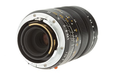 Lot 55 - A Leitz Tri-Elmar-M ASPH. f/4 28-35-50mm Lens