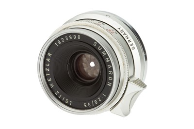 Lot 45 - A Leitz Summaron f/2.8 35mm Lens