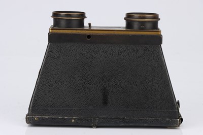 Lot 829 - A London Stereoscopic Co. Binocular Camera