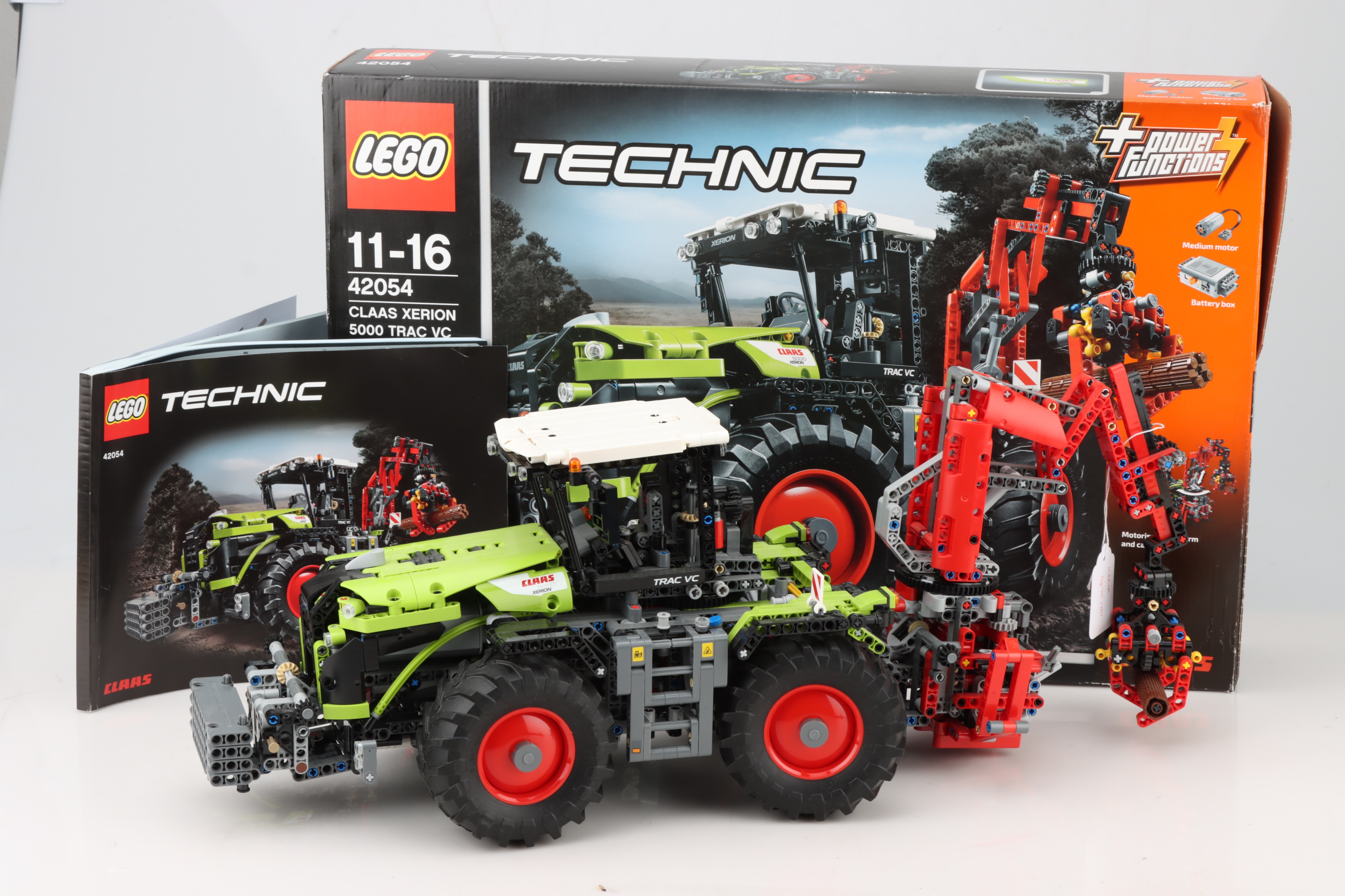 lego technic claas xerion Lot 91 - LEGO Technic CLAAS XERION 5000 TRAC VC