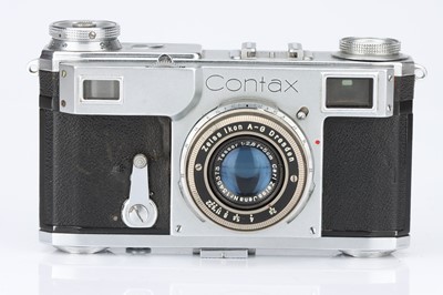 Lot 840 - A Contax II 35mm Rangefinder Camera