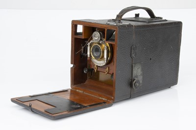 Lot 811 - An Unmarked Detective Camera