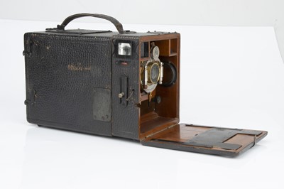 Lot 811 - An Unmarked Detective Camera