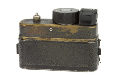 Lot 138 - A Krasnogorski F-21 Buttonhole Camera