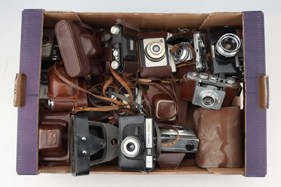 Lot 817 - A Mixed Selection of Cameras