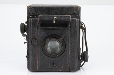 Lot 825 - An Unmarked Large Format SLR Camera