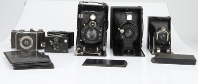 Lot 838 - A Mixed Selection of Cameras