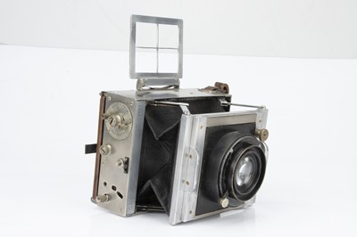 Lot 835 - A Gaumont Reporter Strut Camera