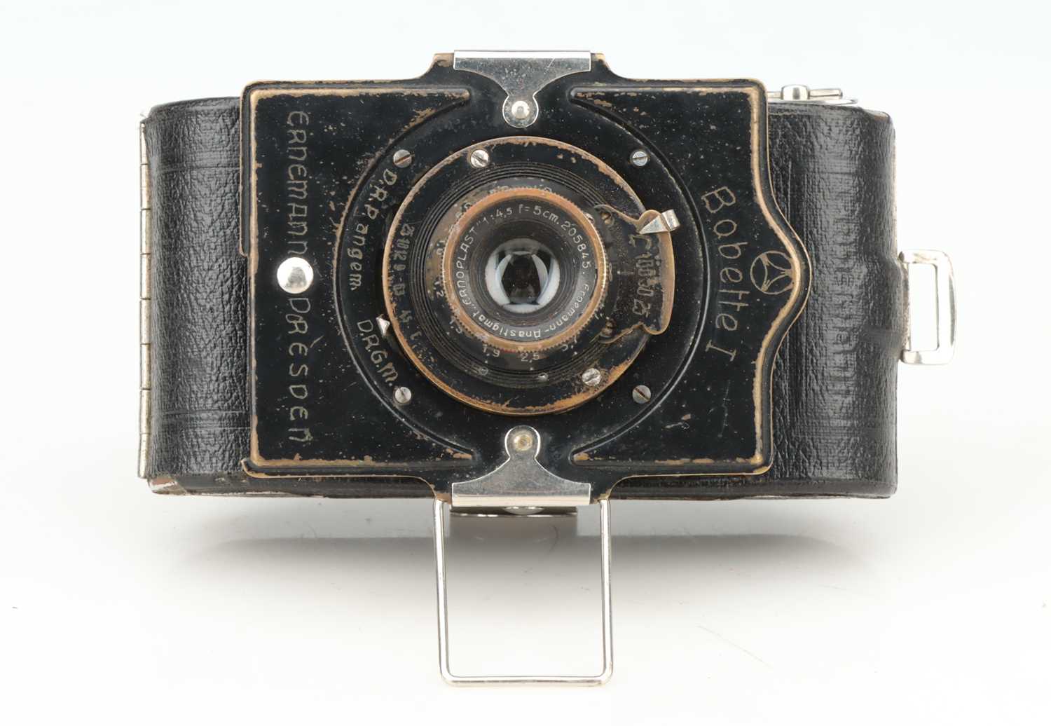 Lot 831 - An Ernemann Bobette I Folding Camera