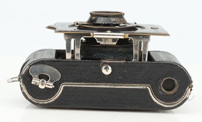 Lot 831 - An Ernemann Bobette I Folding Camera