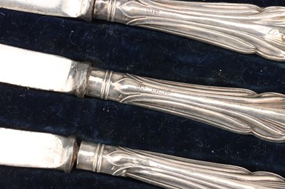 Lot 63 - A Cased Set of George V Silver Coffee Bean Spoons