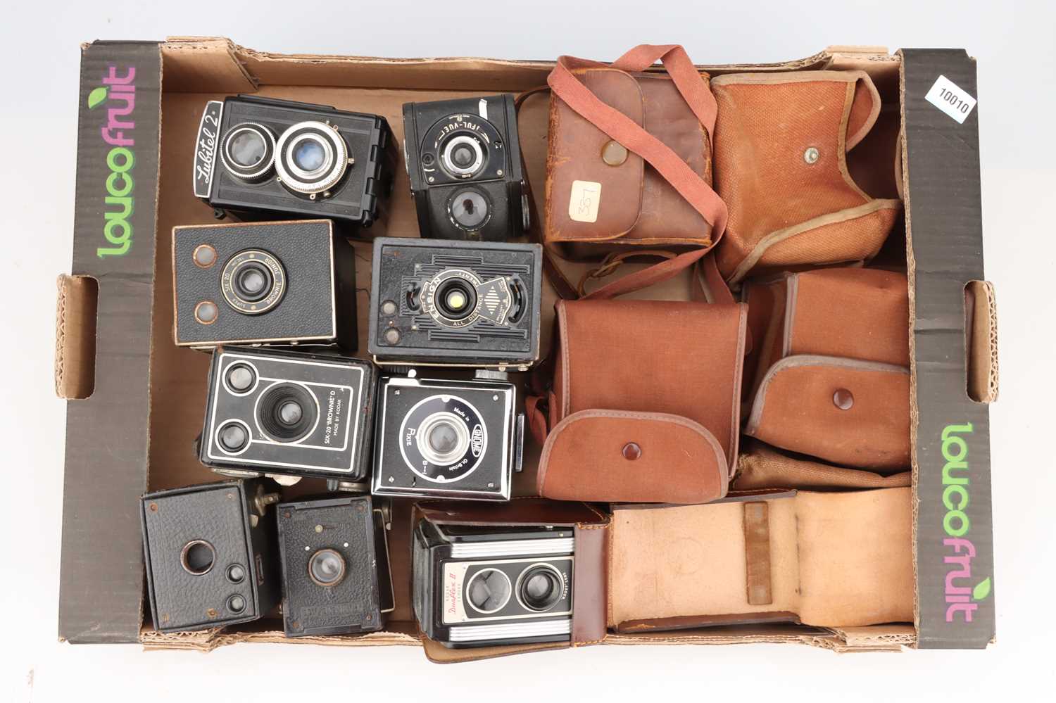 Camera Shot Box Lot 860 - A Selection of Various Box Style Cameras,