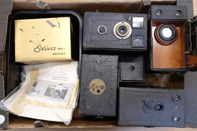 Lot 382 - A Selection of Various Falling Plate Cameras