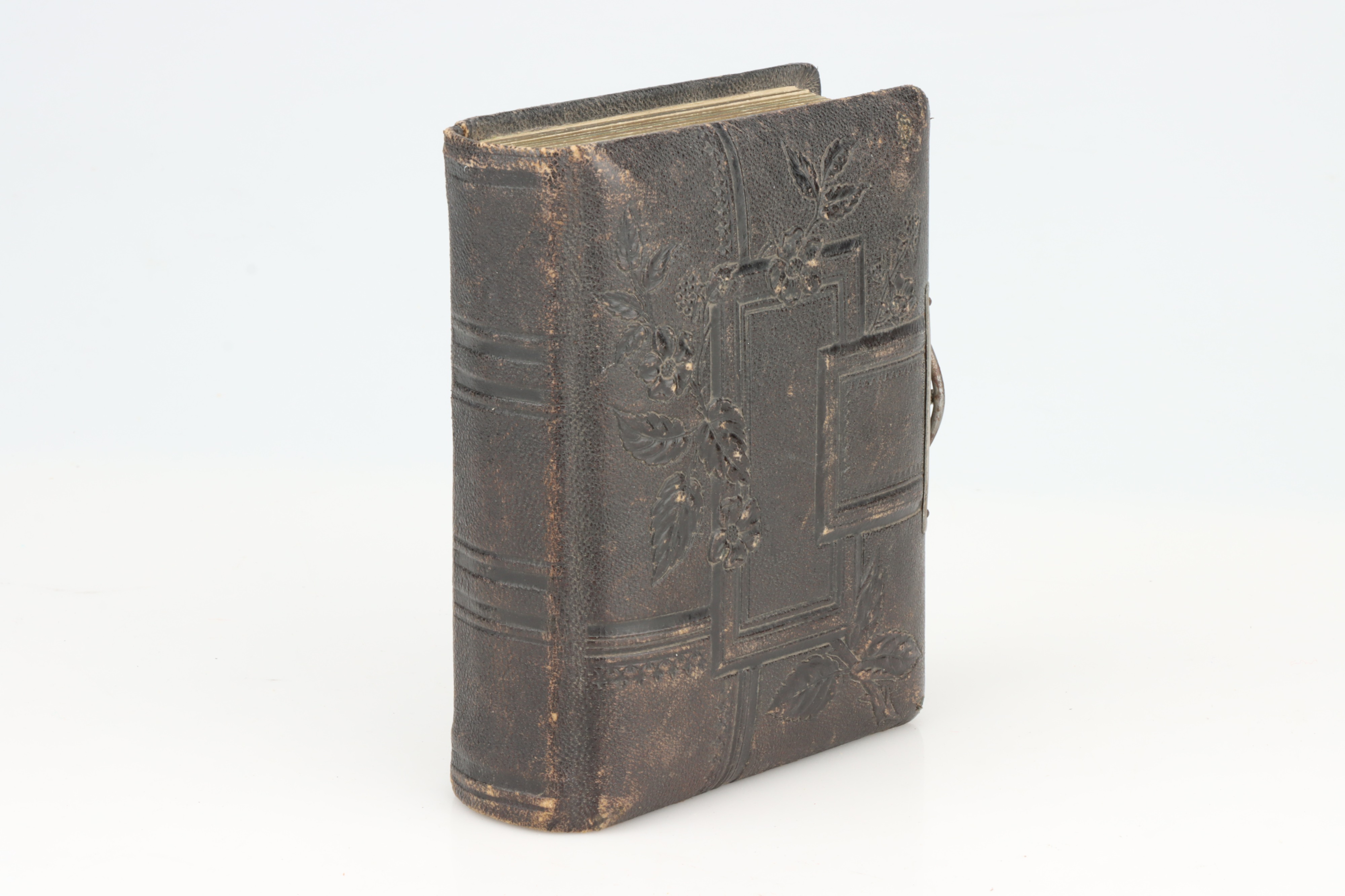 Lot 350 - A Small Carte de Visite Album,