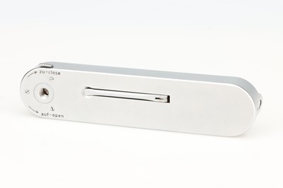 Lot 532 - A Leica Leicavit Rapid Winder