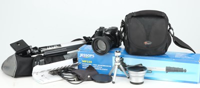Lot 750 - A Fujifilm Finepix S5600 Digital Bridge Camera