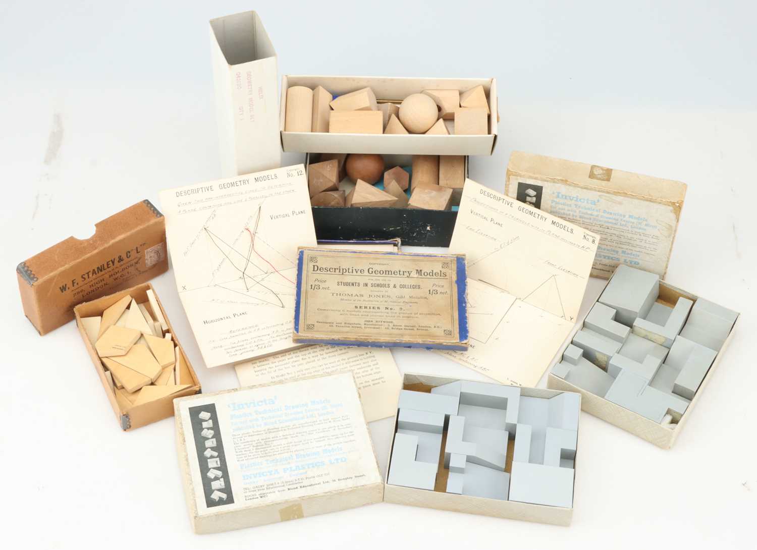 Geometric Model Finder Lot 287 - Solid Geometry Models etc.