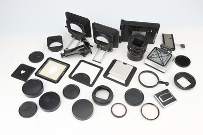 Lot 512 - A Selection of Hasselblad Accessories