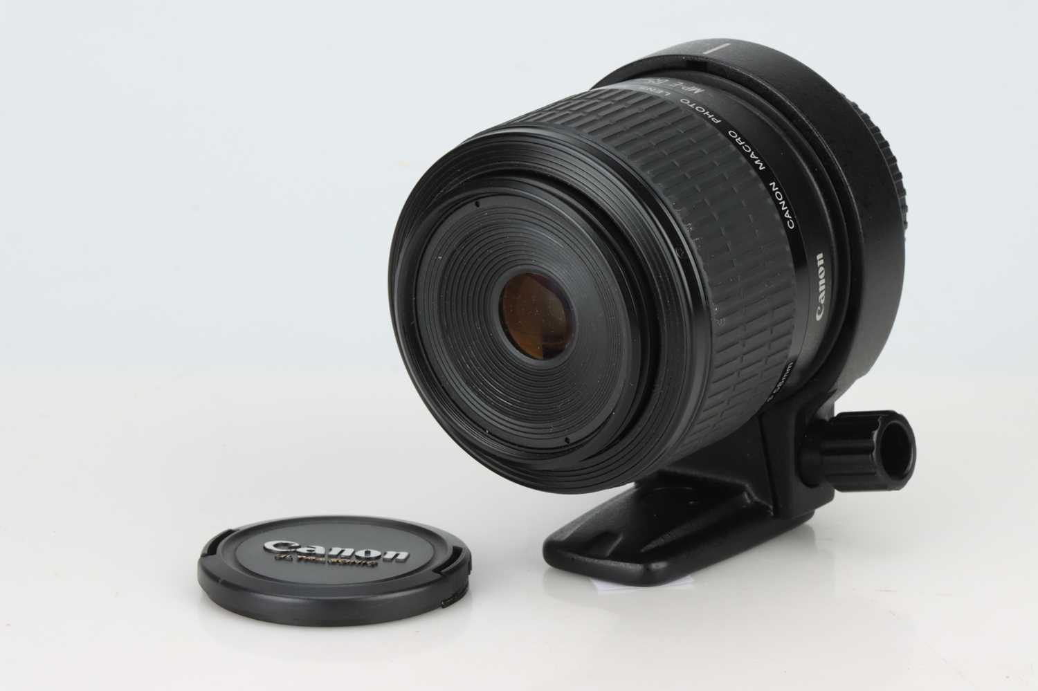 Lot 484 - A Canon MP-E f/2.8 65mm Lens