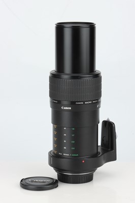 Lot 484 - A Canon MP-E f/2.8 65mm Lens