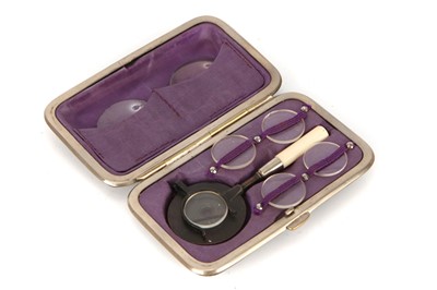 Lot 200 - A Liebreich's Ophthalmoscope