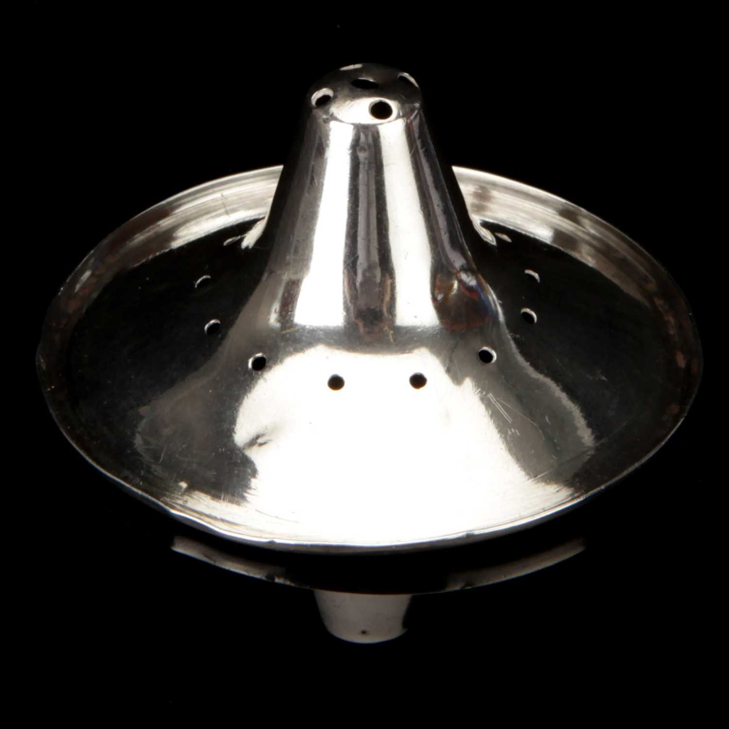 Lot 35 - A Georgian Silver Nipple Shield