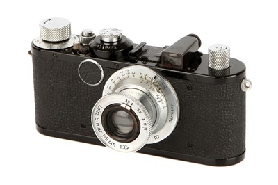 Lot 1001 - A Leica Standard Model E Camera