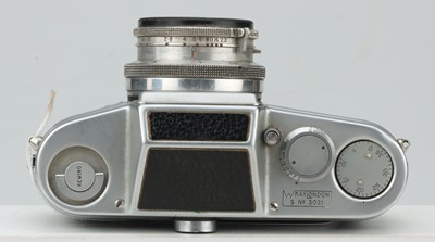 Lot 401 - A Wray Wrayflex I Camera