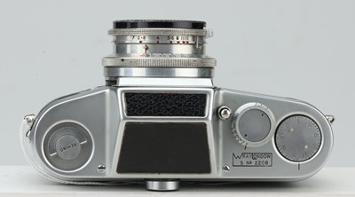 Lot 398 - A Wray Wrayflex Ia Camera