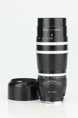 Lot 552 - A Carl Zeiss Sonnar f/4 250mm Lens