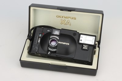 Lot 632 - An Olympus XA 35mm Rangefinder Camera