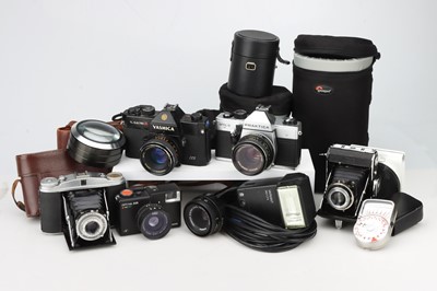 Lot 426 - A Selection of Various Cameras & Accessories