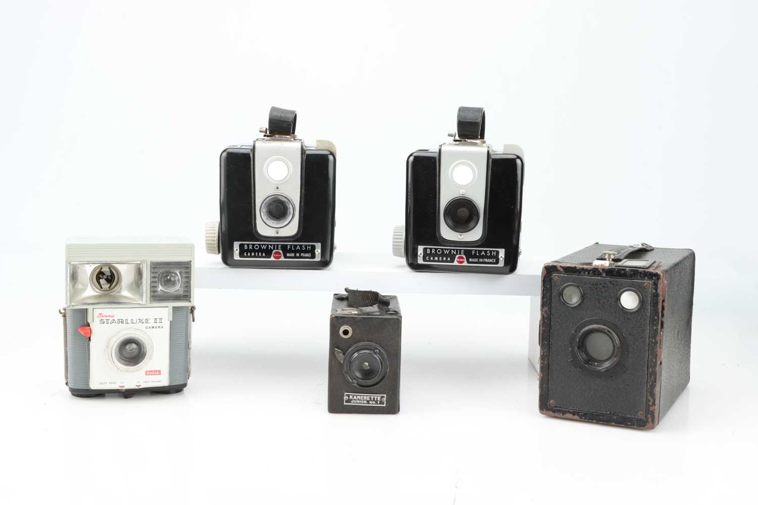 Lot 360 - A Selection of Box Types Cameras,