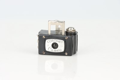 Lot 748 - A Coronet Cameo Sub Miniature Camera