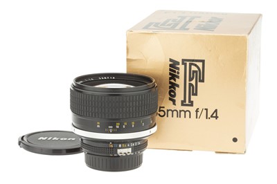Lot 87 - A Nikon Ais Nikkor f/1.4 85mm Lens