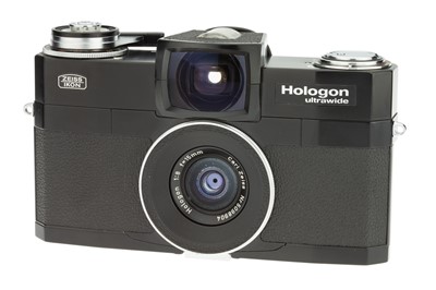 Lot 89 - A Zeiss Ikon Hologon Ultrawide Camera
