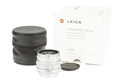 Lot 25 - A Leitz Summicron f/2 50mm Lens